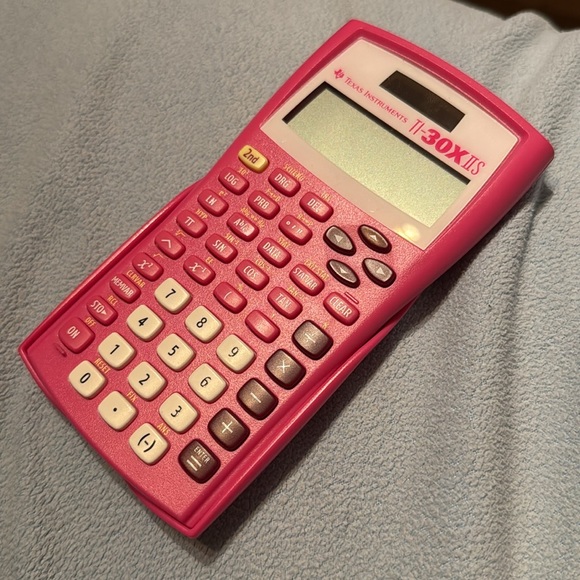 Pink Texas Instruments TI-30XIIS calculator - Picture 2 of 5